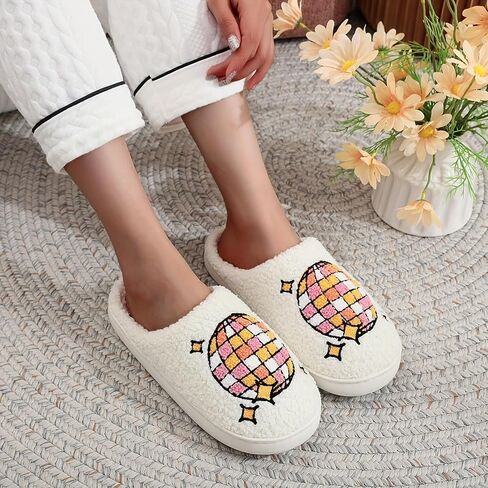 Fluffy Slippers For Womens Mens Warm Cozy Plush Fuzzy Memory Foam Slippers Slip-on House Slippers Indoor Outdoor in Kuwait