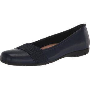 Trotters Women's Samantha Loafer Flat