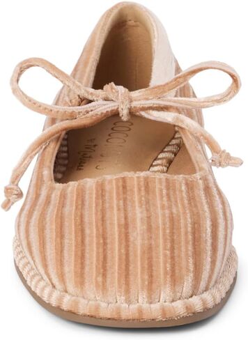Matisse Women's Coconuts, Gerry Flat in Saudi Arabia