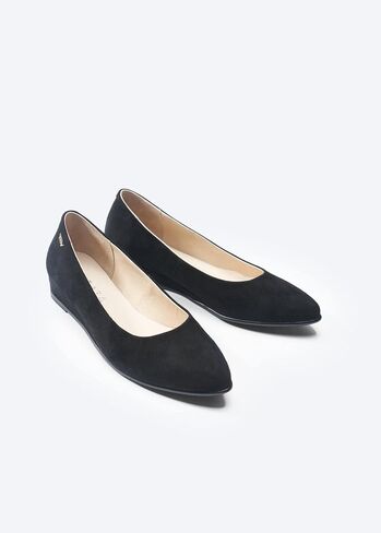 VISCATA Roma Women's Suede Flat, U-Cut Toe, Spain Handmade Casual Flat Comfortable Shoes with a Sturdy All Natural 1" Wedge. Made with Cushioned Leather Insole and Lined with Premium Leather in Saudi Arabia