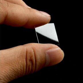 Microscope Glass Slides 6-24mm Square Mcroscope Slides Cover Glass Slips 100pcs/box Coverslips for Specimen Preparation(8x8mm)
