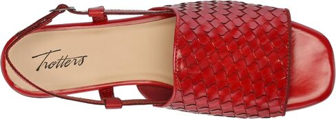 Trotters Women's Nola Sandal in Kuwait