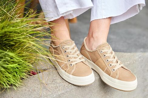 Blowfish Malibu Women's Super Smile Sneaker in Saudi Arabia