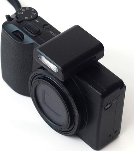 Small Flashlight Flashing Lamp for Digital and Film Cameras Enhancing Photography Lightweight and Portable in Kuwait