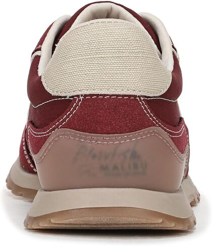 حذاء رياضة وادي للسيدات in Kuwait