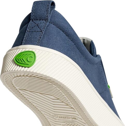 Women's OCA Low Canvas Sneaker - Women's in Saudi Arabia