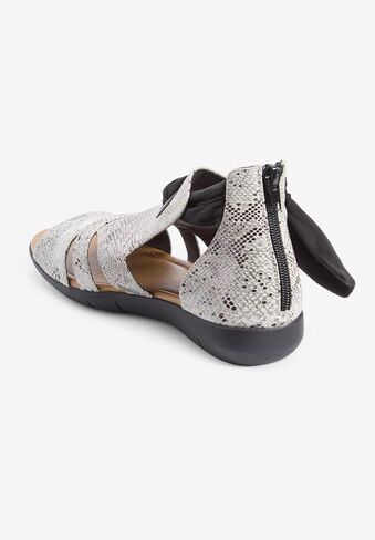 Comfortview Women's Wide Width The Annika Shootie in Kuwait