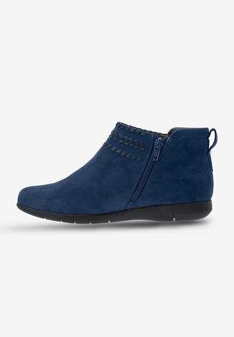 Comfortview Women's Wide Width The Farren Bootie in Saudi Arabia