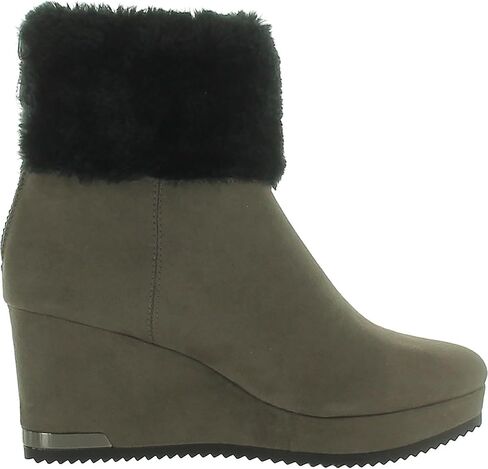 DKNY Womens Nadra Faux Leather Faux Fur Wedge Boots in Saudi Arabia