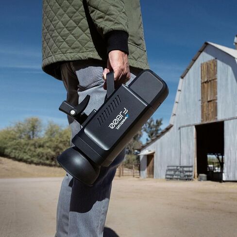 Westcott FJ400 II شاشة تعمل باللمس مع حزمة FJ Pro AC و DC بطارية (400 واط) مع بطارية ومحول طاقة ، مفتاح طبق الجمال (الفضة) ، مشغل فلاش لاسلكي ، والبطارية (5 عناصر) in Saudi Arabia