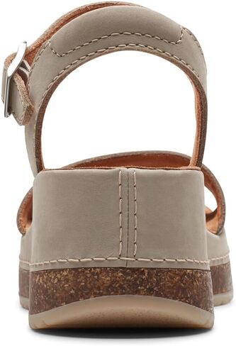 صندل نسائي من Clarks Kassanda Lily Wedge in Kuwait