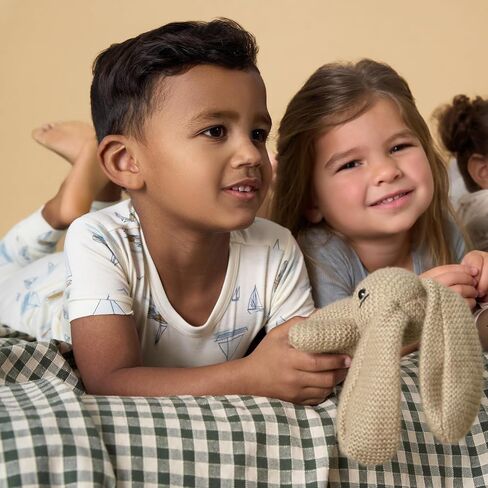 اللحظات الحديثة من قبل Gerber Usisex Baby 4 قطع ضيقة مجموعات بيجاما in Kuwait
