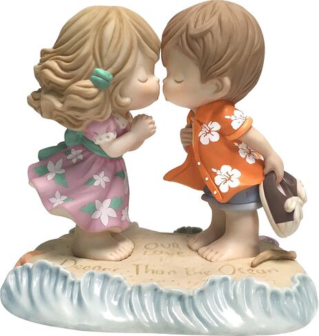 Precious Moments Couple on The Beach Figurine | Love is Deeper Than The Ocean Bisque Porcelain Figurine | Wedding Gift | Anniversary, Valentine's Day Gift | Hand-Painted in Saudi Arabia