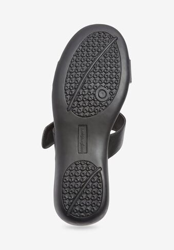 ComfortView Women's The Dawn Slip on Sandal (عرض واسع) in Saudi Arabia