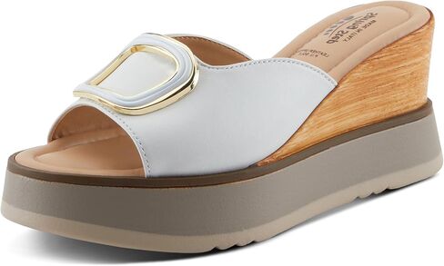 Spring Step Women's Newwell Sandal in Kuwait