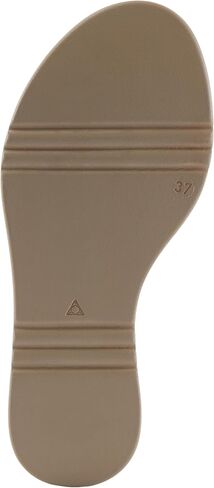 Spring Step Women's Newwell Sandal in Kuwait
