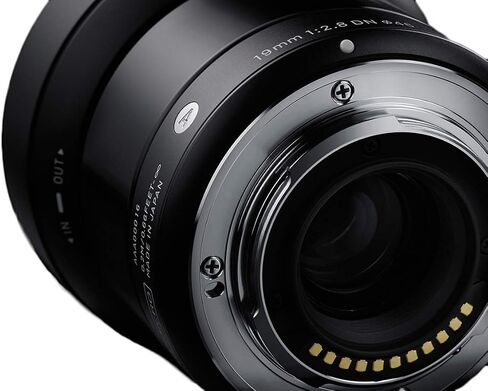 Sigma 19mm F2.8 Ex DN Art (Black) لـ Sony SE in Kuwait