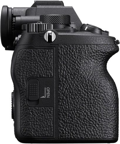 Sony Alpha A7 IV Full Frame Frame Lensable Lens Digital 4K Camera ، Black-Bundle with Sony Fe 24-105mm f/4 g Oss Standard Zoom E-Mount (متجدد) in Saudi Arabia