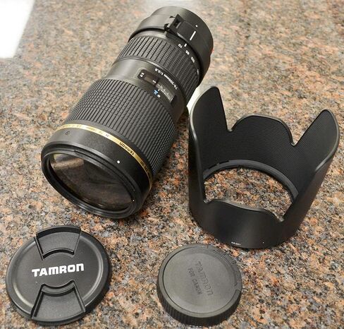 Tamron Auto Focus 70-200mm f/2.8 Di LD IF Macro Lens for Canon Digital SLR Cameras (Model A001E) Black in Kuwait