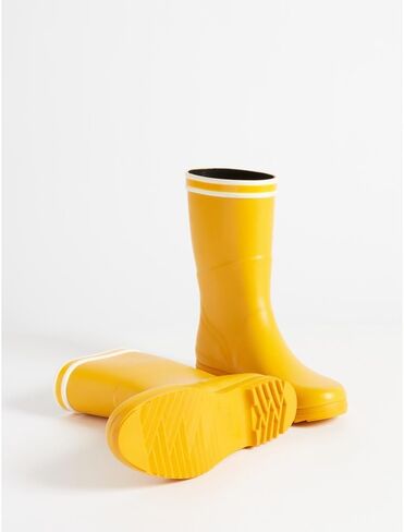 حذاء المطر الكلاسيكي للسيدات in Kuwait