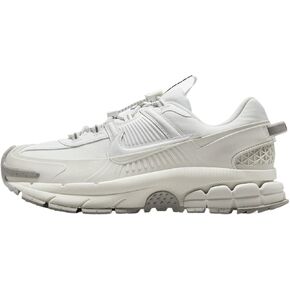 Nike Zoom Vomero Roam Women’s Winterized Shoes (HV6410-100 ، Summit White/Light Bone/Light Iron Ore/Summit White)