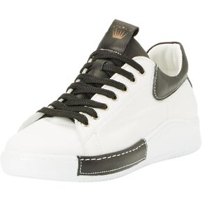 Women's Sneaker in Kuwait