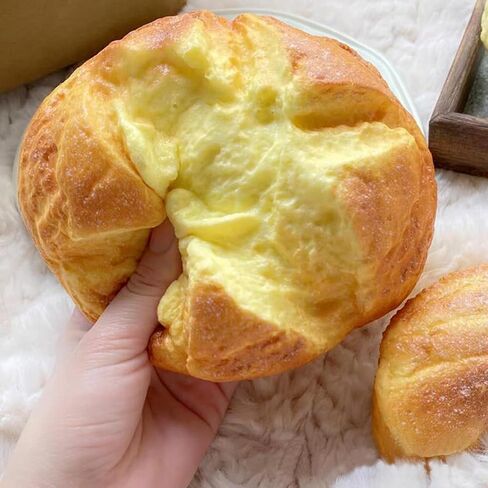 الدعائم التصوير ، نماذج الخبز ، الدعائم التقليدية الواقعية محاكاة الإجهاد ضغوط الضغط ، الخبز الاصطناعي البالغ 1 أجهزة كمبيوتر (كرواسون كبير) in Kuwait