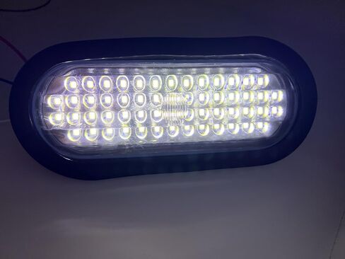 All Star Truck Parts] 6 بوصة بيضاء بيضاوية 56 LED خلفية احتياطية خفيفة للمقطورة حلقة مطاطية وقابس مقطورة بثلاثة أسلاك - الكمية 2. معتمدة ومميزة من DOT/SAE، مقاومة للماء، مصابيح LED عالية الكثافة... in Kuwait
