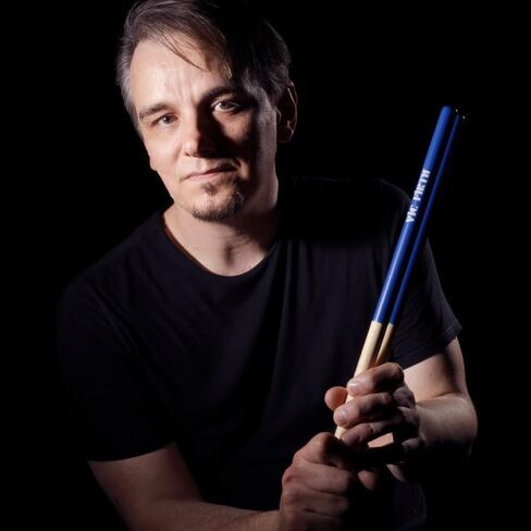 سلسلة Vic Firth Signature - توني رويستر جونيور الأصلية in Kuwait