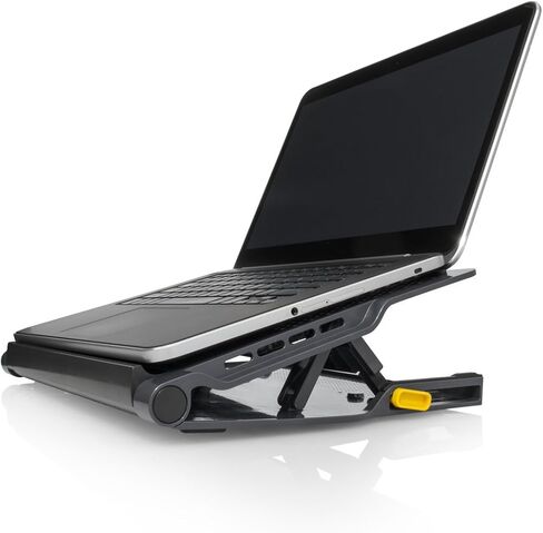 Targus 17 "Dual Fan Laptop Chill Mat Plus ، وسادة تبريد مريحة ، وحماية من الحرارة ، ومروحة كمبيوتر محمول USB 4 منافذ ، (AWE81US) in Kuwait