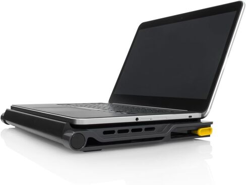 Targus 17 "Dual Fan Laptop Chill Mat Plus ، وسادة تبريد مريحة ، وحماية من الحرارة ، ومروحة كمبيوتر محمول USB 4 منافذ ، (AWE81US) in Kuwait