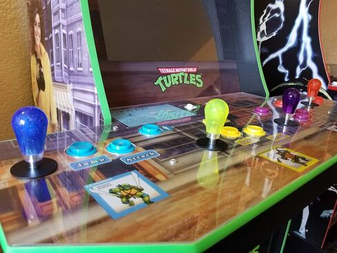 مجموعة من اثنين من عصا التحكم الشفافة BAT المقابض العلوية واضحة بيضاوية الشفافة قمم لاردة ARCADE1UP ، Atgames Legends Ultimate Arcade ، Pandora's Box ، Mame ، Seimitsu ، Zippy ، JLF Sanwa (Green/Purple) in Kuwait