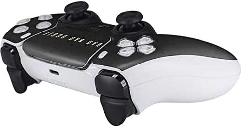 Skinit Skinit Gaming Gaming Skiner مع وحدة تحكم PS5 - ديزني المرخص رسميًا The Nightmare قبل تصميم نمط شخصية عيد الميلاد in Kuwait