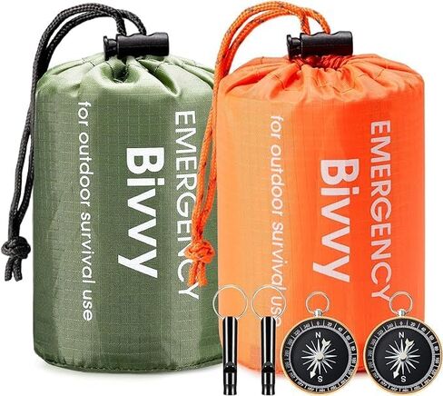 Generic Survival Gear 2 قطع ، حقيبة نوم للطوارئ بوليستر مع بوصلة واحدة وصافرة أسود واحد لإعصار الزلازل والتخييم والصيد in Saudi Arabia