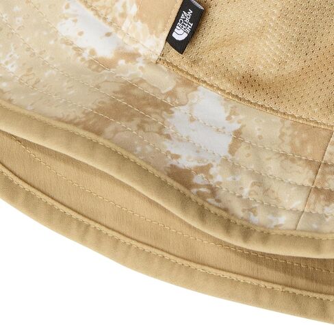 قبعة دلو ذات وجهين من الفئة V من THE NORTH FACE، طباعة مموهة من Kelp Tan TNF / أسود TNF، صغير/متوسط in Saudi Arabia