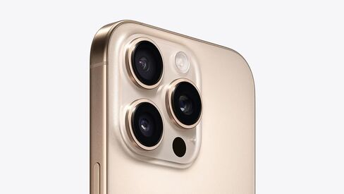 Apple iPhone 16 Pro ، إصدار الولايات المتحدة ، 256 جيجابايت ، تيتانيوم الأسود - غير مقفل (متجدد) in Saudi Arabia
