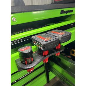 Milwaukee M12 Magnetic Battery Holder for 3 Batteries