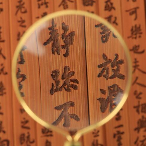 Handheld Flower Handle Magnifying Glass European Relief Pattern Handle Magnifying Glass in Saudi Arabia