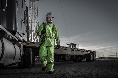 سترة مطر مقاومة للهب من DRIFIRE Standard HYDROFLASH، مقاومة للطقس FR، CAT 3، كحلي، أزرق in Saudi Arabia