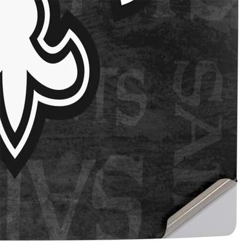 ألعاب Skinit Scenit Maming متوفرة مع وحدة التحكم الرقمية PS5 Slim Digital - NFL NEF New Orleans Saints بالأبيض والأسود in Kuwait
