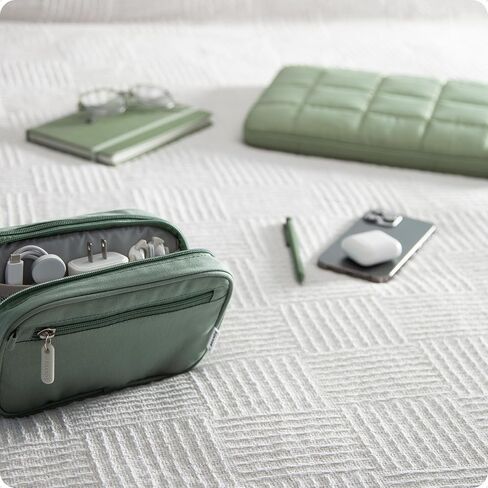 U Dual Zip Canvas Tech Organizer Pouch ، 7.8 "× 5" منظم الحمل ، وملحقات الكمبيوتر ، وهدايا السفر ، وهدايا السفر للرجال الذين لديهم كل شيء ، والالكترونيات in Kuwait