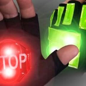 – ITG-08L/XL -, Reflective Traffic Safety Gloves - Stop Sign Traffic Control Gloves Comes with 4 RED and 4 Green LED Strips