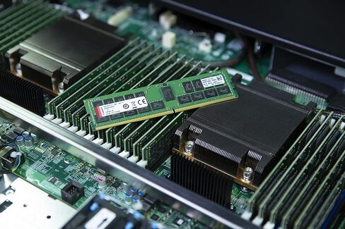Kingston Server Premier 32GB 5600MT/s DDR5 ECC CL46 DIMM 2Rx8 Hynix A Server Memory - KSM56E46BD8KM-32HA in Kuwait