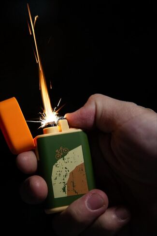 MK Lighter Outdoor Series Camper 4-Pack Designs ، Trank Tank ، Flame Flame ، Prepping & Camping ، ولاعات البقاء (Camper-E-B-2pc) in Kuwait