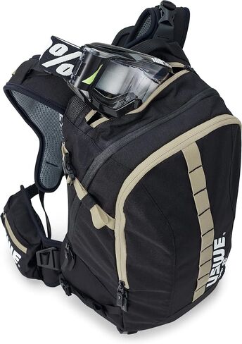 USWE Core Backpack, a High End Daypack for Enduro, Dirtbike, Moto, Black (16L USWE Red) in Saudi Arabia