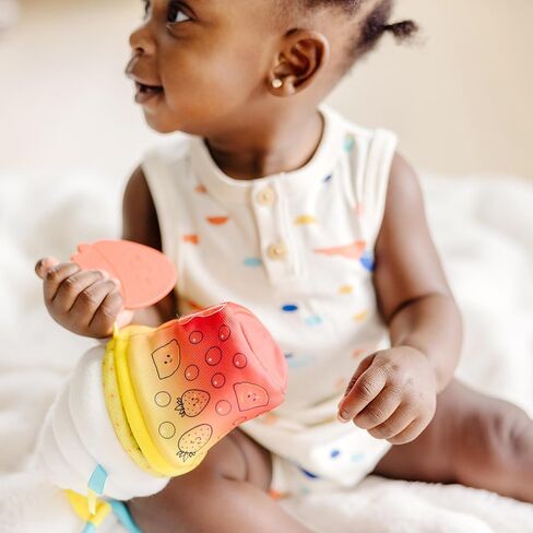 Melissa & Doug Multi-Sensory Bubble Tea Take-Along Clip-On Infant Toy | Sensory Toy for Infants | Developmental Toy for Toddlers | 0+ | Gift for Baby Boys or Baby Girls in Saudi Arabia