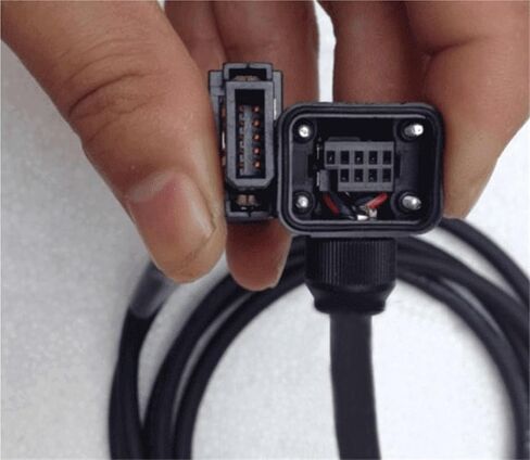1PCS Cable ، CNV2E-K2P ، لـ HF-KP ، للكشف عن المحرك ، لسلسلة M70V (3Meter) in Kuwait