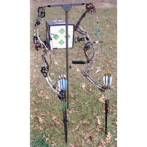 HME Archer's Practice Bow Hanger and Arrow Holder
