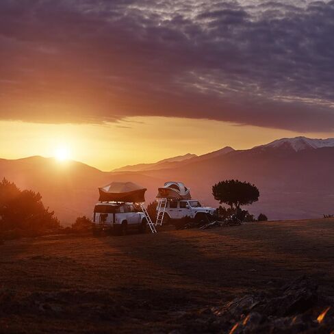 Thule Approach Rooftop Tent - Medium in Saudi Arabia