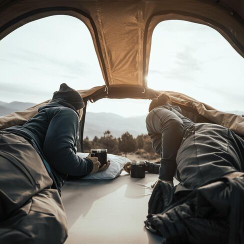 Thule Approach Rooftop Tent - Medium in Saudi Arabia